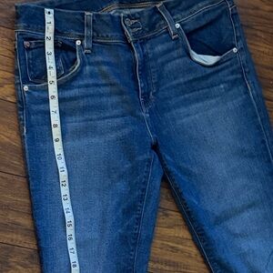 Hudson Jeans Women's Straight Leg in light blue. Worn about 5 times.